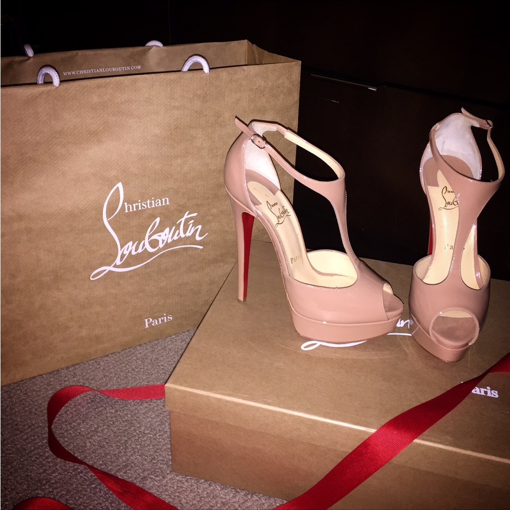 Christain louboutin size 7